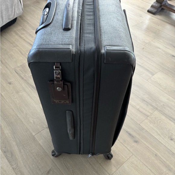 Alpha Tumi Extended Weekend 4 Wheeled Packing Case - Picture 3 of 6